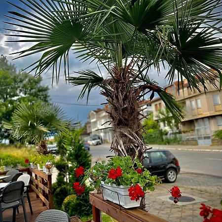 Conti Hotel & Restaurant Gjakova ภายนอก รูปภาพ
