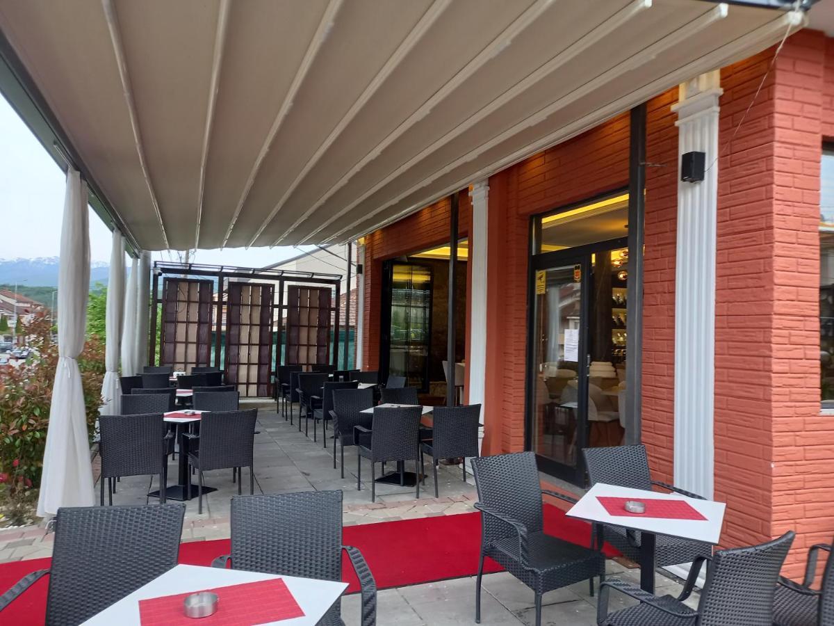 Conti Hotel & Restaurant Gjakova ภายนอก รูปภาพ