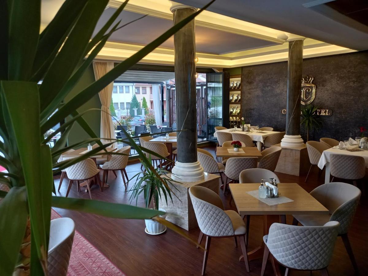 Conti Hotel & Restaurant Gjakova ภายนอก รูปภาพ